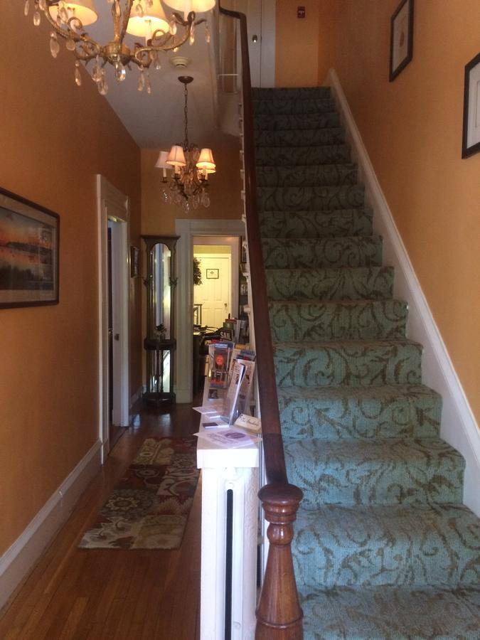 Inn at Park Spring Portland Bagian luar foto